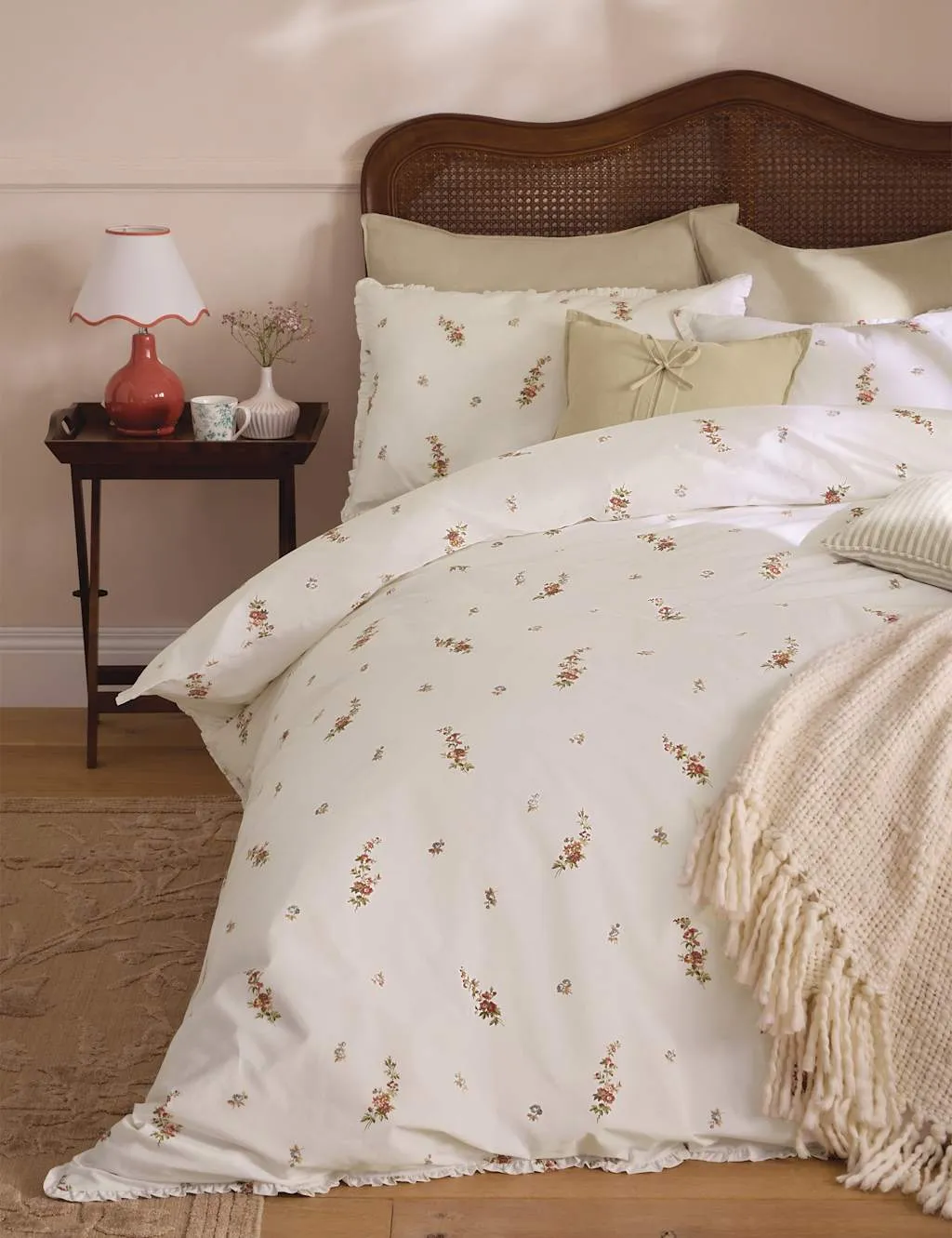 Laura Ashley Pure Cotton Elsie Bouquet Bedding Set Red Mix