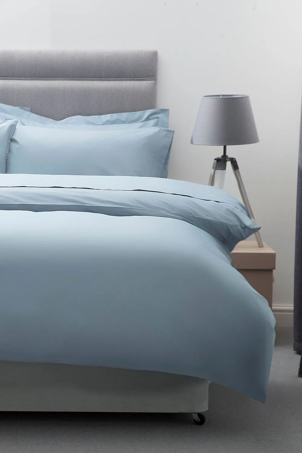 Belledorm Egyptian Cotton 200 Thread Count Duvet Cover in Light Blue 1