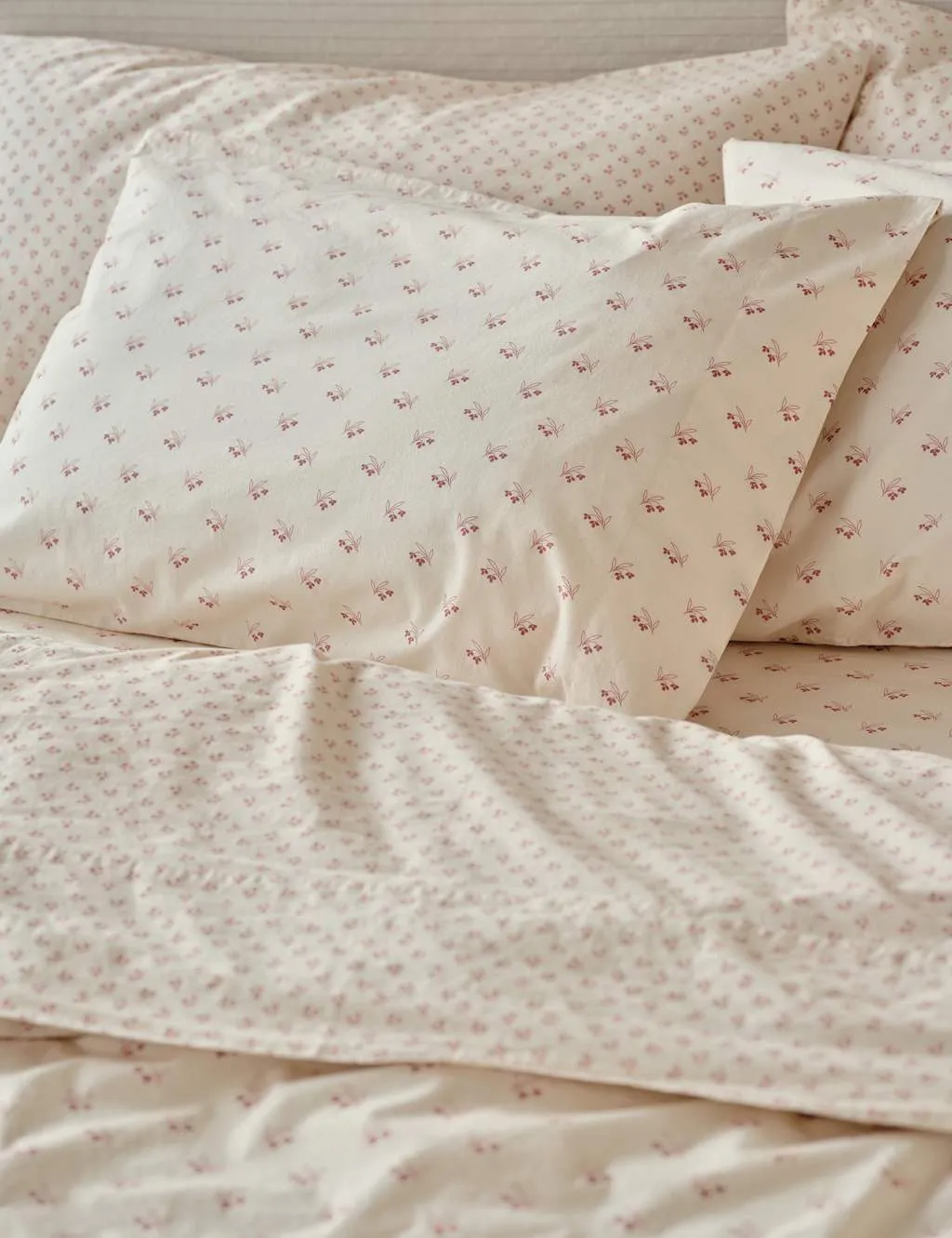 Piglet In Bed 2 Pack Washed Cotton Martha Pillowcases Pink Mix