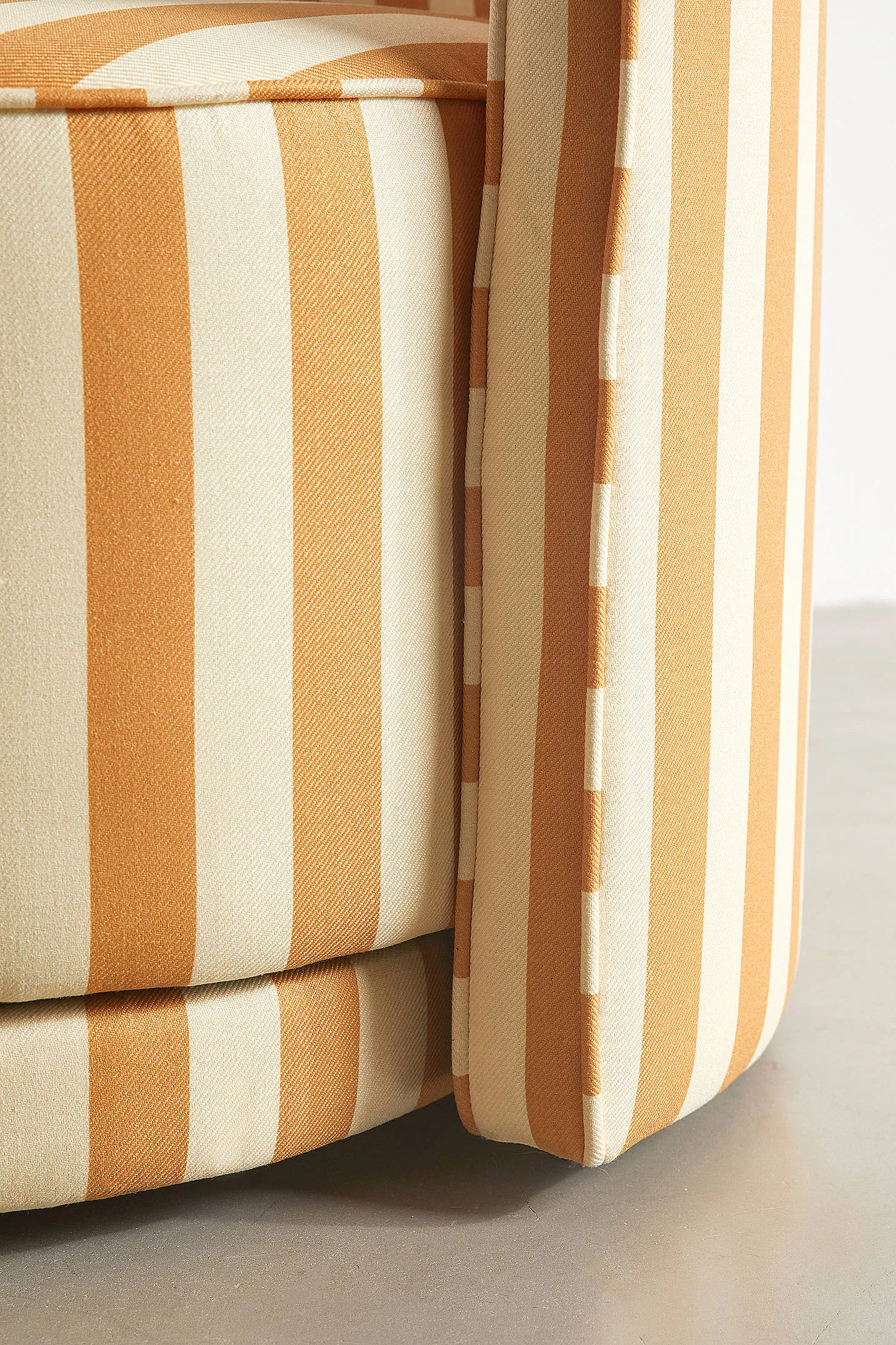Rhea Swivel Chair - Cream 5