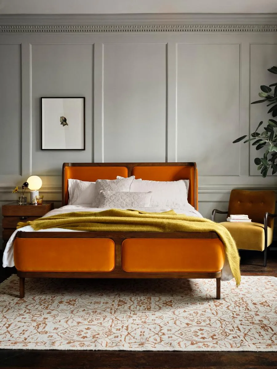 Belsa Bed, Emperor, Tangerine