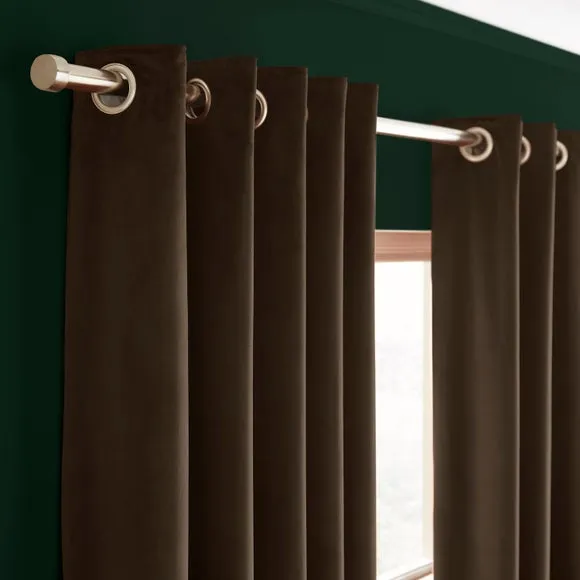 Luxe Velour Eyelet Curtains (Blackout Available) 1