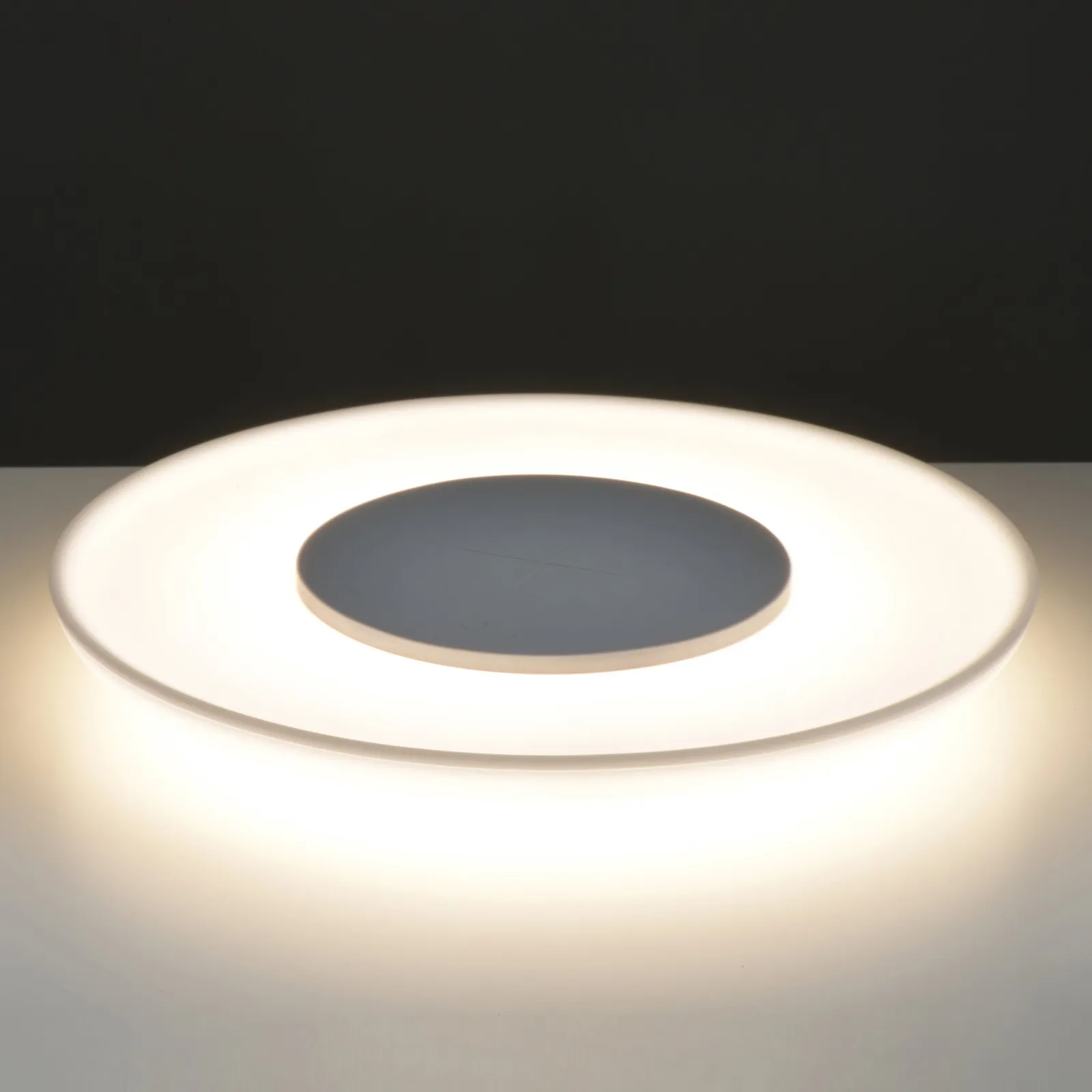 Koble Saturn Phone Charging Light MultiColoured