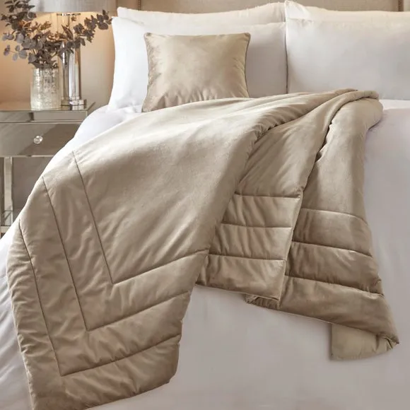 Soiree Melanie Bedspread 2