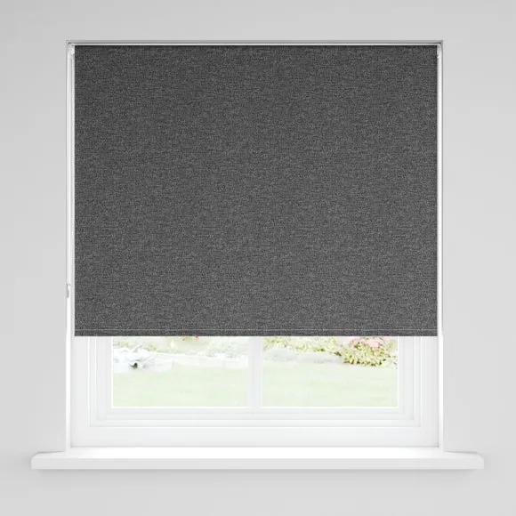 Luna Blackout Roller Blind 2