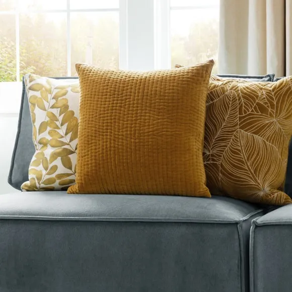 Voyage Maison Haze Cotton Cushion 1