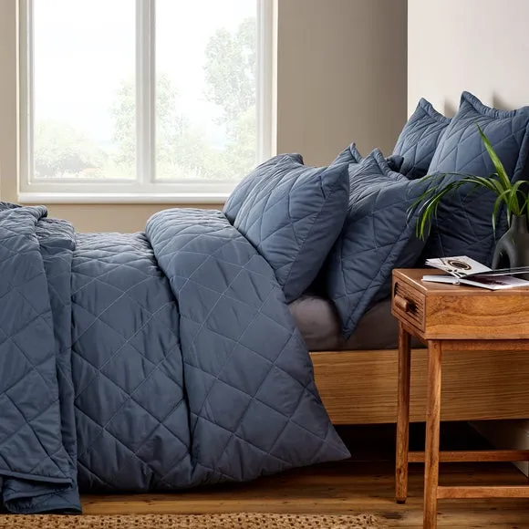 Helston Quilted Bedspread 4