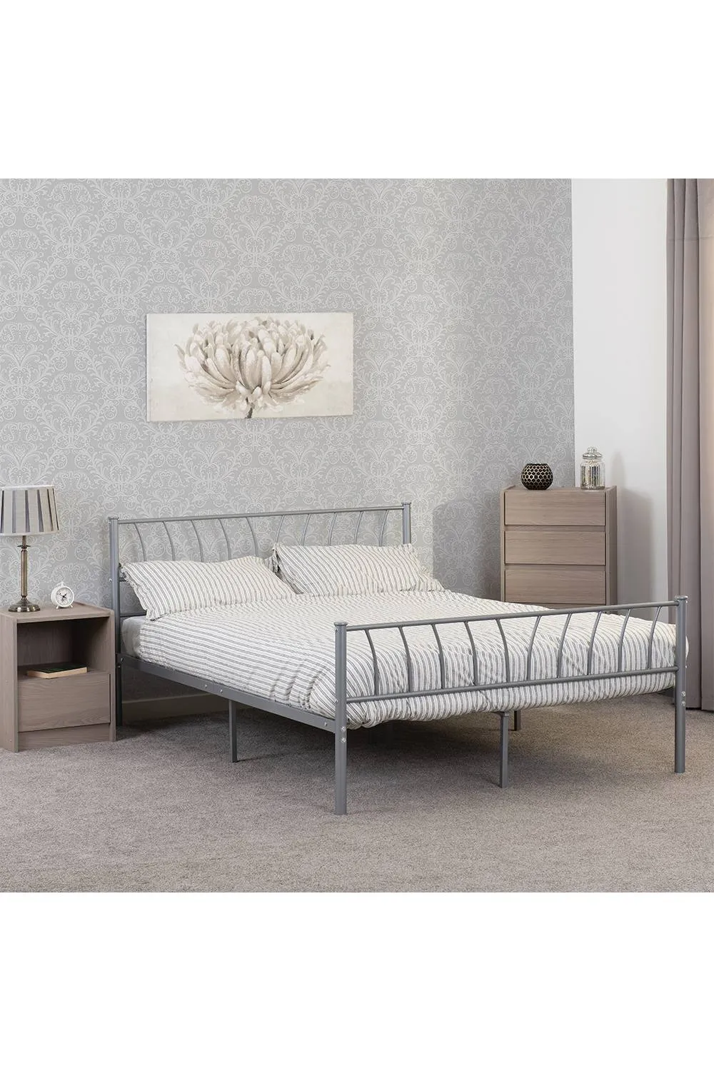 Seconique Harlow 4'6" Double Bed in Silver