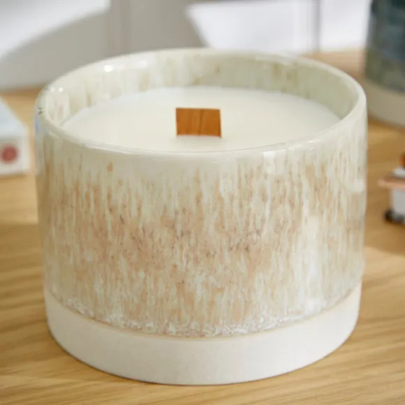 Churchgate Vanilla and Sandalwood Crackle Candle 3