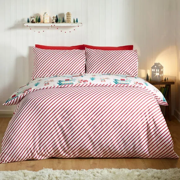 Catherine Lansfield Christmas Mouse Town Duvet Cover & Pillowcase Set 2