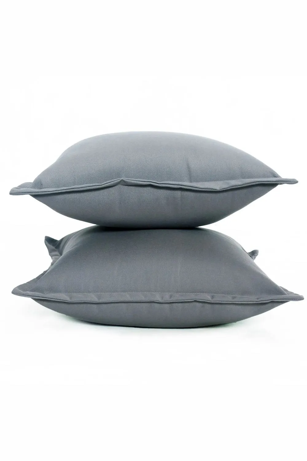 Homescapes Luxury Waterproof Plain Outdoor Cushion 45 x 45 cm, Set of 2 in Grey 4