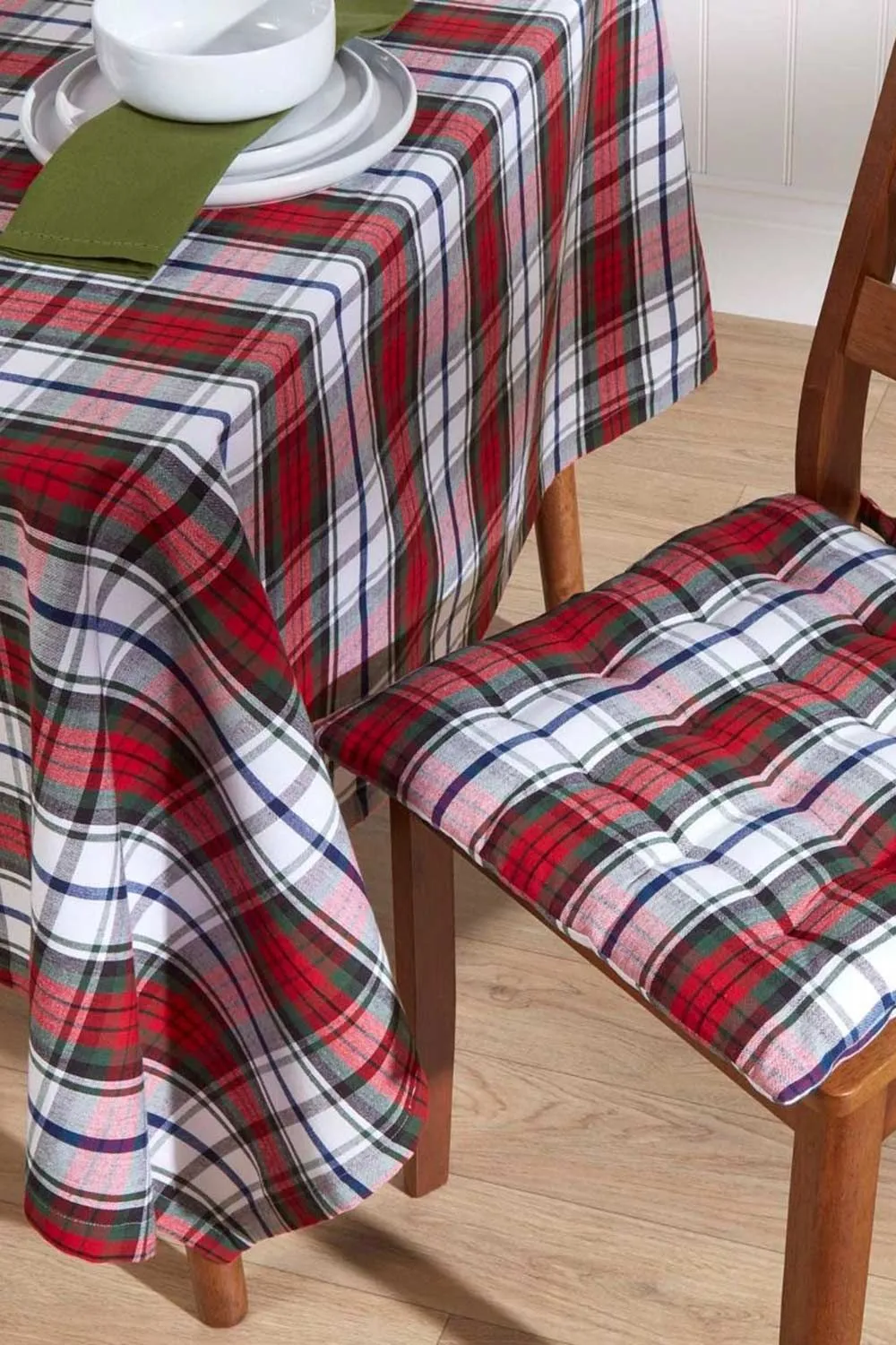 Homescapes Seat Pad Luxury Cotton Macduff Tartan Indoor Outdoor Garden Cushion, 40cm in Red 2