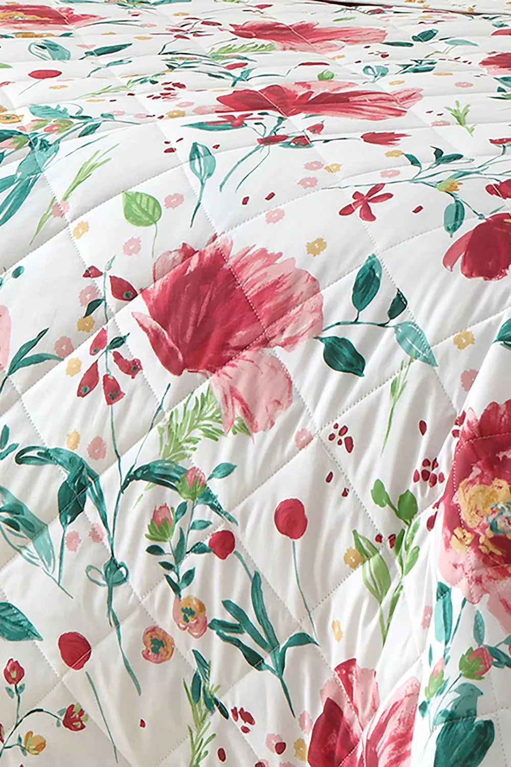 Dreams & Drapes 'Abstract Poppy' Quilted Bedspread 2