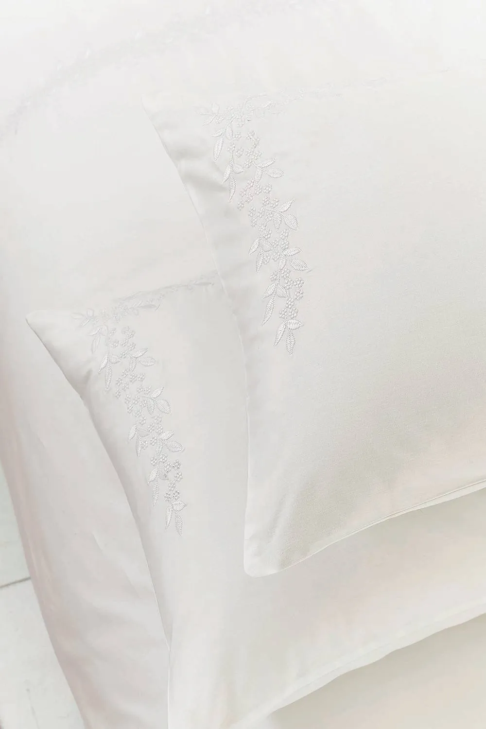 Helena Springfield 'Erin Embroidery' Cotton Duvet Cover Set in White 6