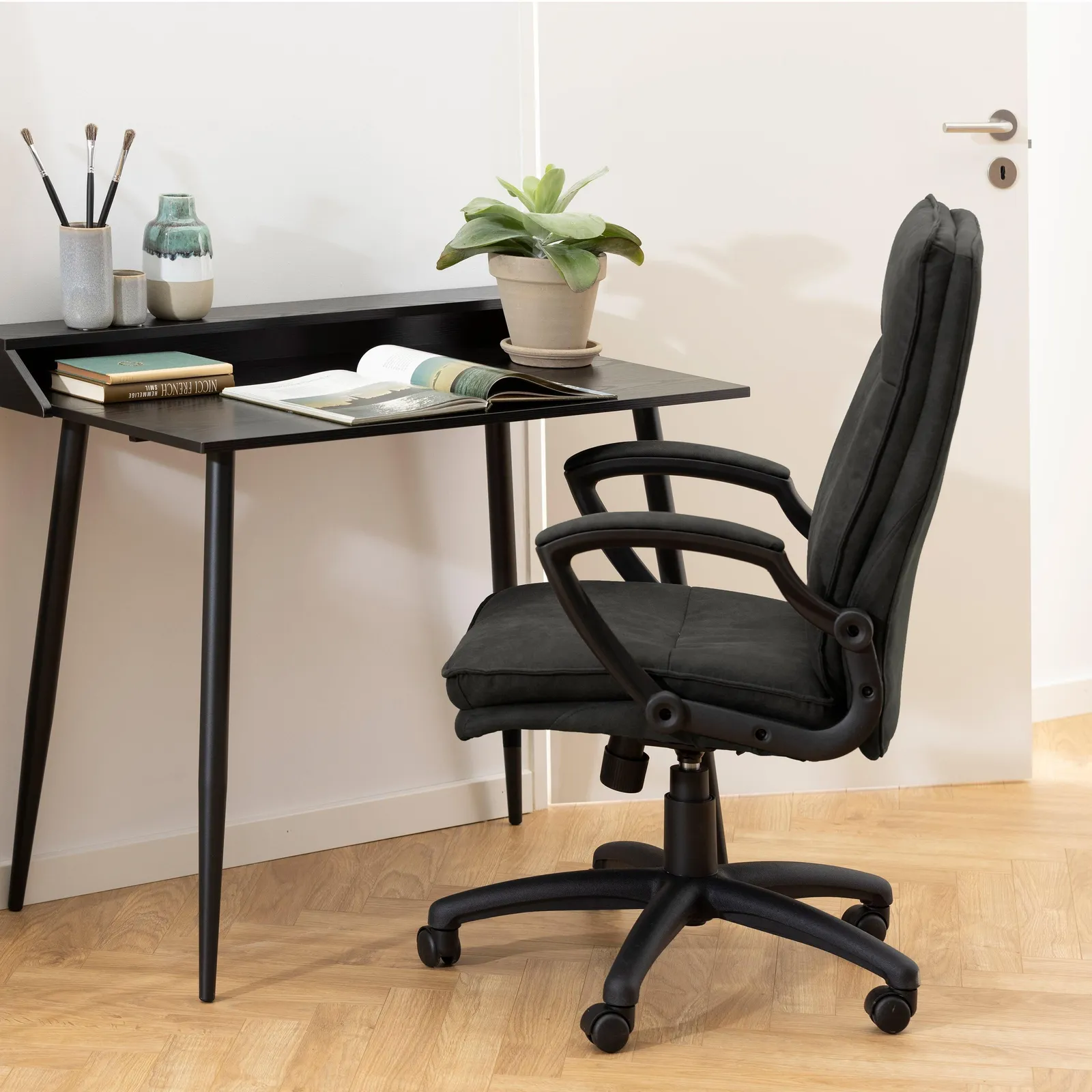 Furniture To Go Brad Swivel Desk chair with Armrest in Black 6