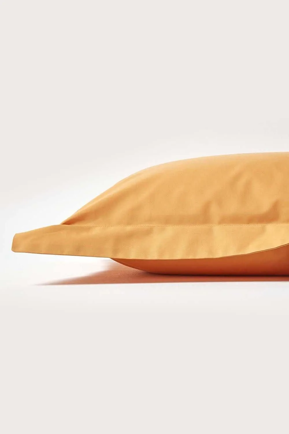 Homescapes Egyptian Cotton Oxford Pillowcase 200 TC, Standard Size in Mustard 2