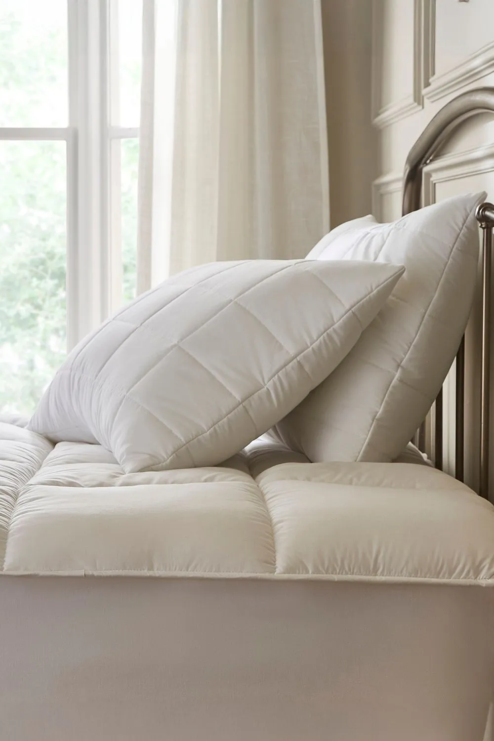 Hotel Pure Luxury Premium Suite Waterproof Mattress Topper & Pillow Protector Set in White