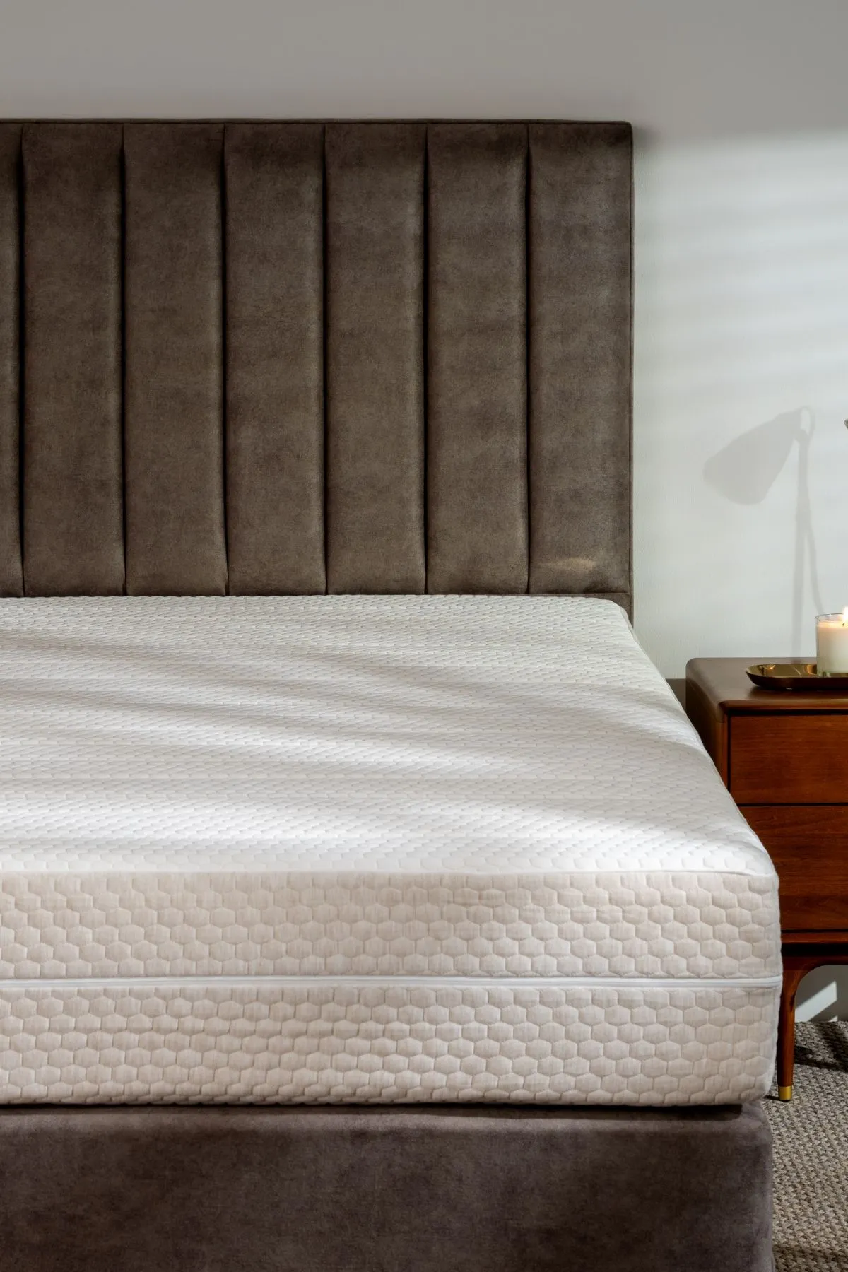 Soak&Sleep Zoned Hybrid Memory Foam Mattress in White