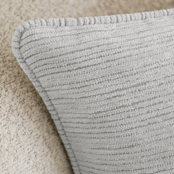 Hemmingway Chenille Cushion 2