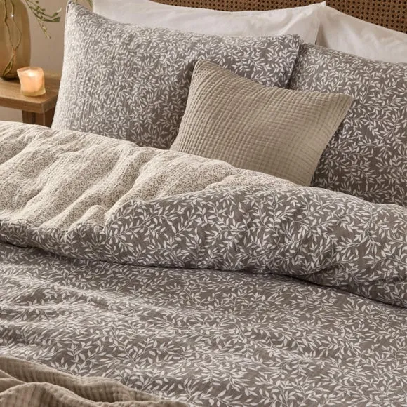 Yard Perrie Leaf 100% Cotton Duvet Cover and Pillowcase Set 4