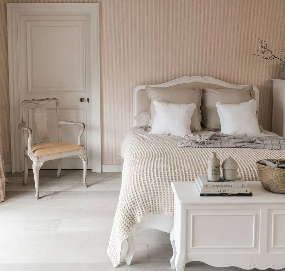 Statement Furniture Juliette French Style 4ft6 Double Bed with Upholstered Headboard in White 2
