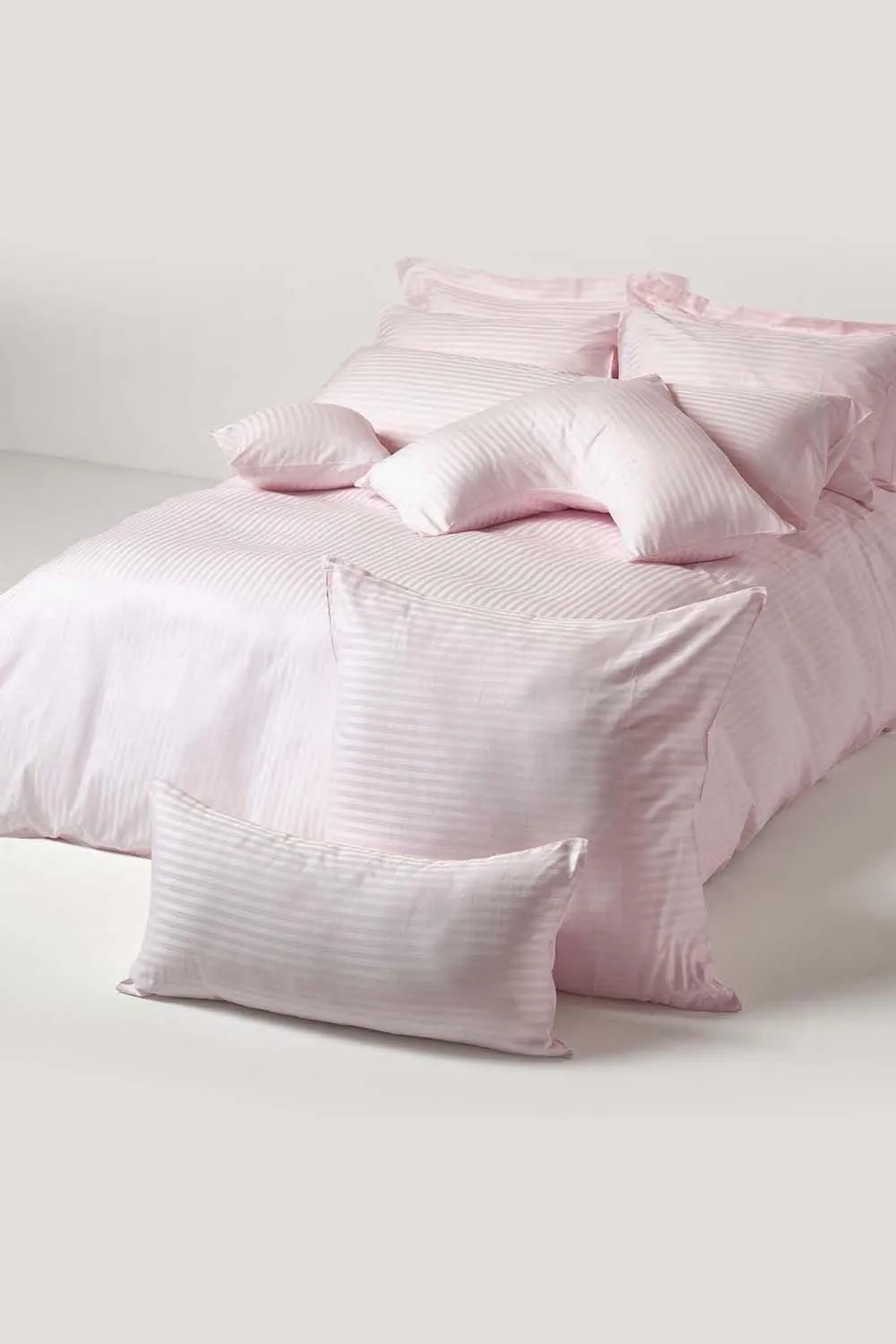 Homescapes Egyptian Cotton Ultrasoft King Size Oxford Pillowcase 330 TC in Dusty Pink 5