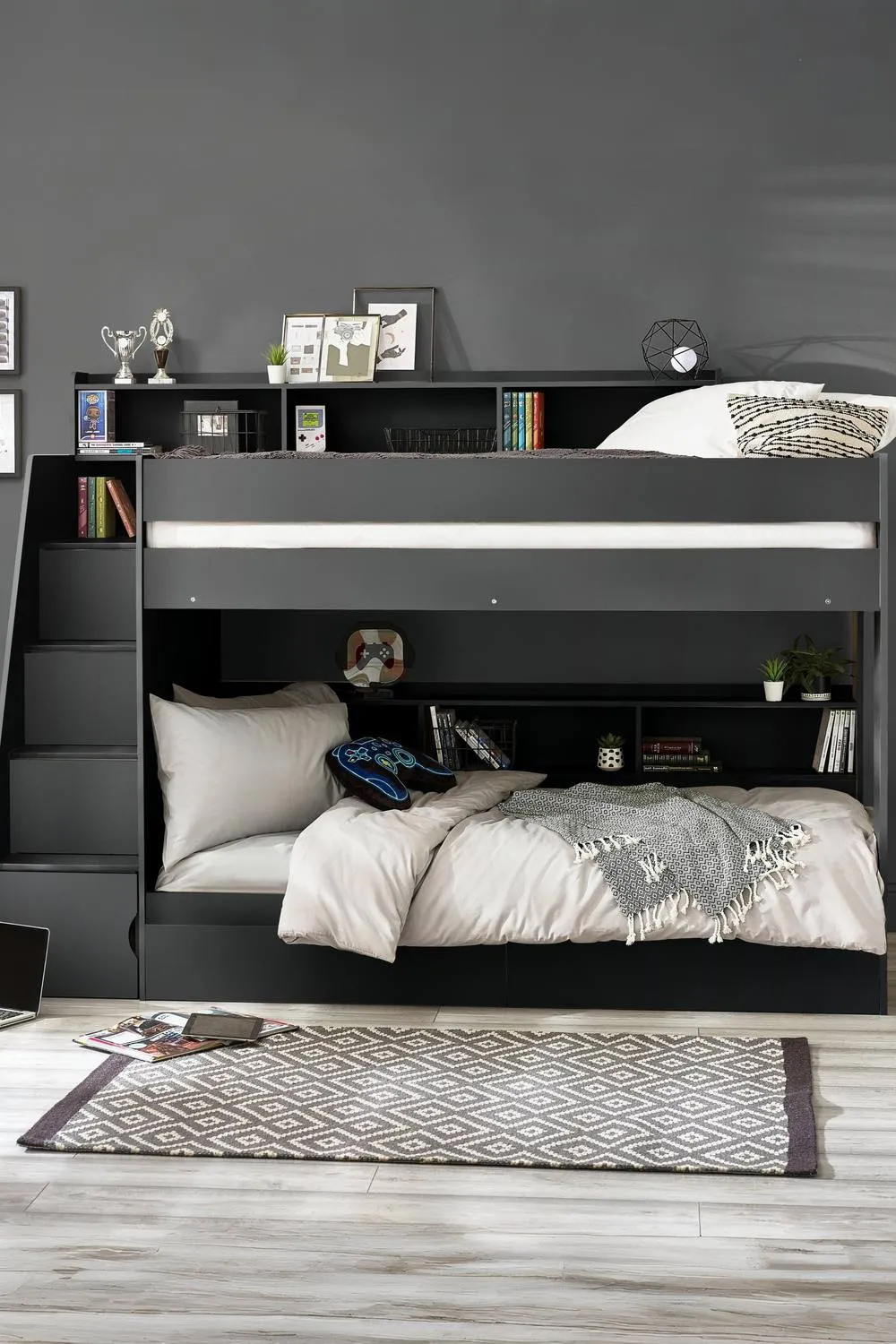 Julian Bowen Camelot Staircase Bunk Bed in Black