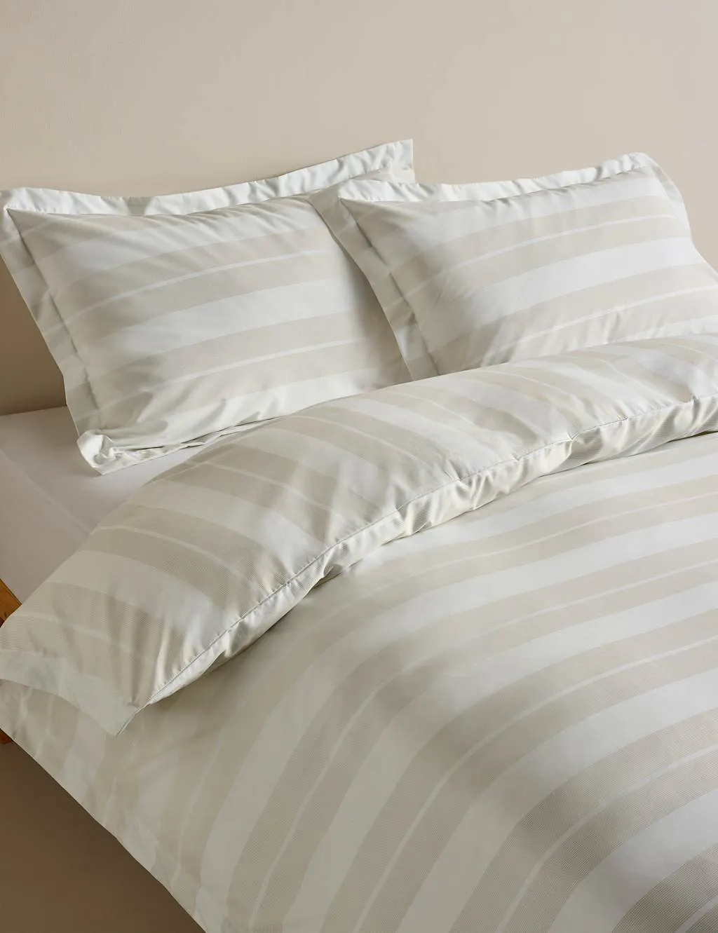 M&S Egyptian Cotton Wide Stripe Printed Bedding Set Linen