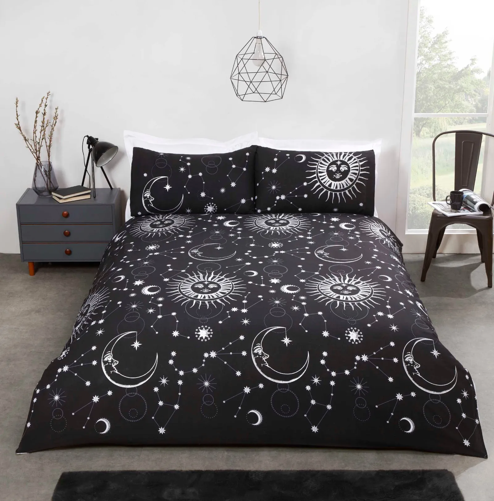 Rapport Home Celestial Stars Polycotton Reversible Duvet Cover Set with Pillowcase in Black 1