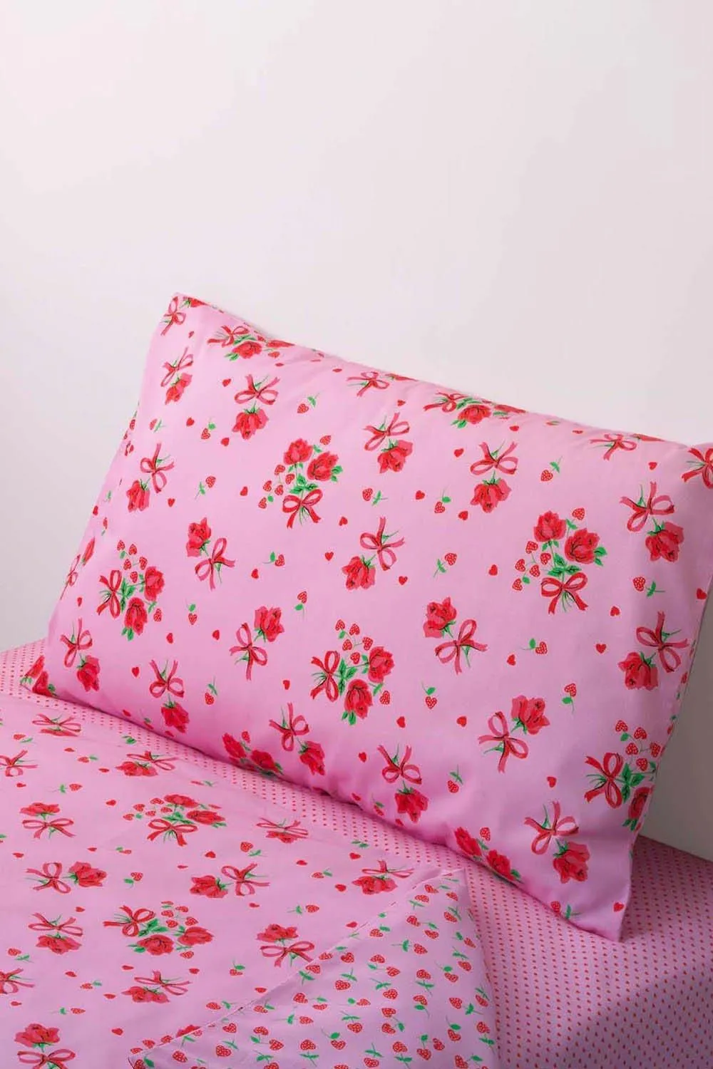 Rachel Riley Strawberry Rose Duvet Cover Set in Pink
