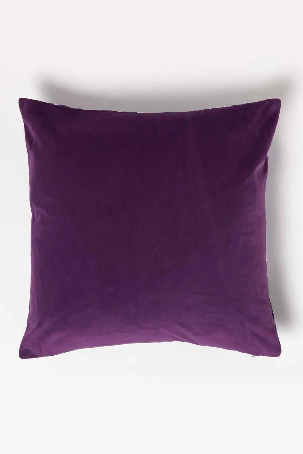Homescapes Floral Midnight Garden Purple Filled Velvet Cushion 46 x 46 cm 3