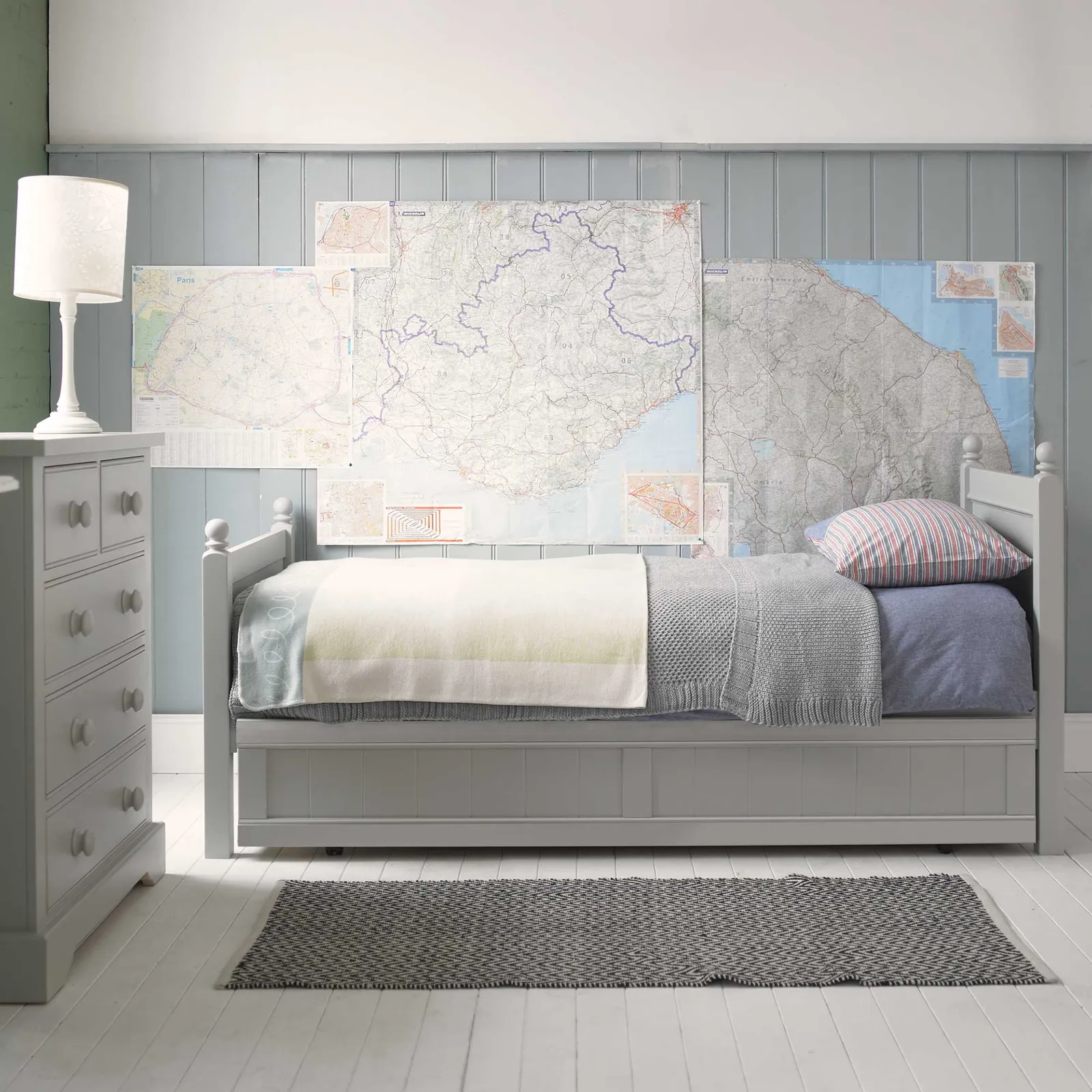 Pippin Small Double Bed with Trundle