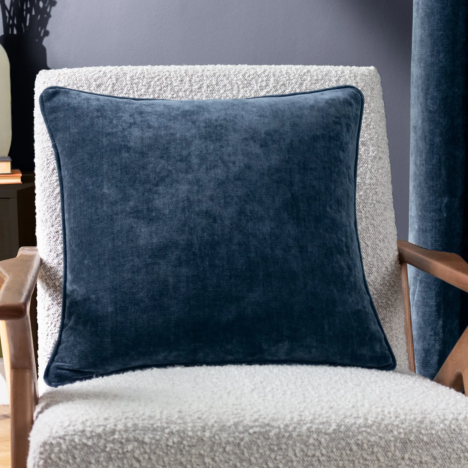 Yard Heavy Chenille Woven Piped Cushion in Navy 1