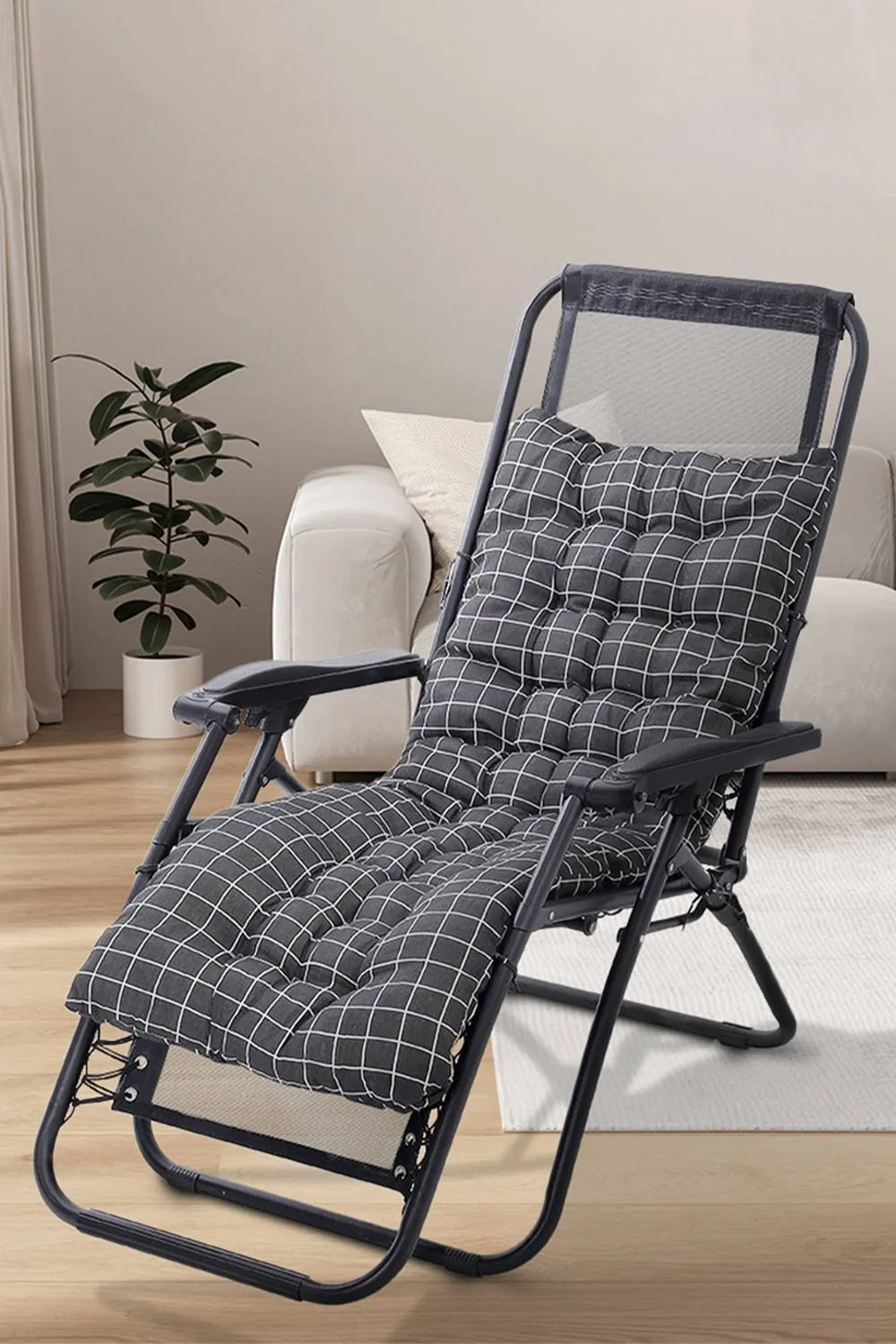 Living and Home 160cm L x 50cm W Plaid Print Beach Chair Seat Cushion Button Tufted Lounge Cushion in Black