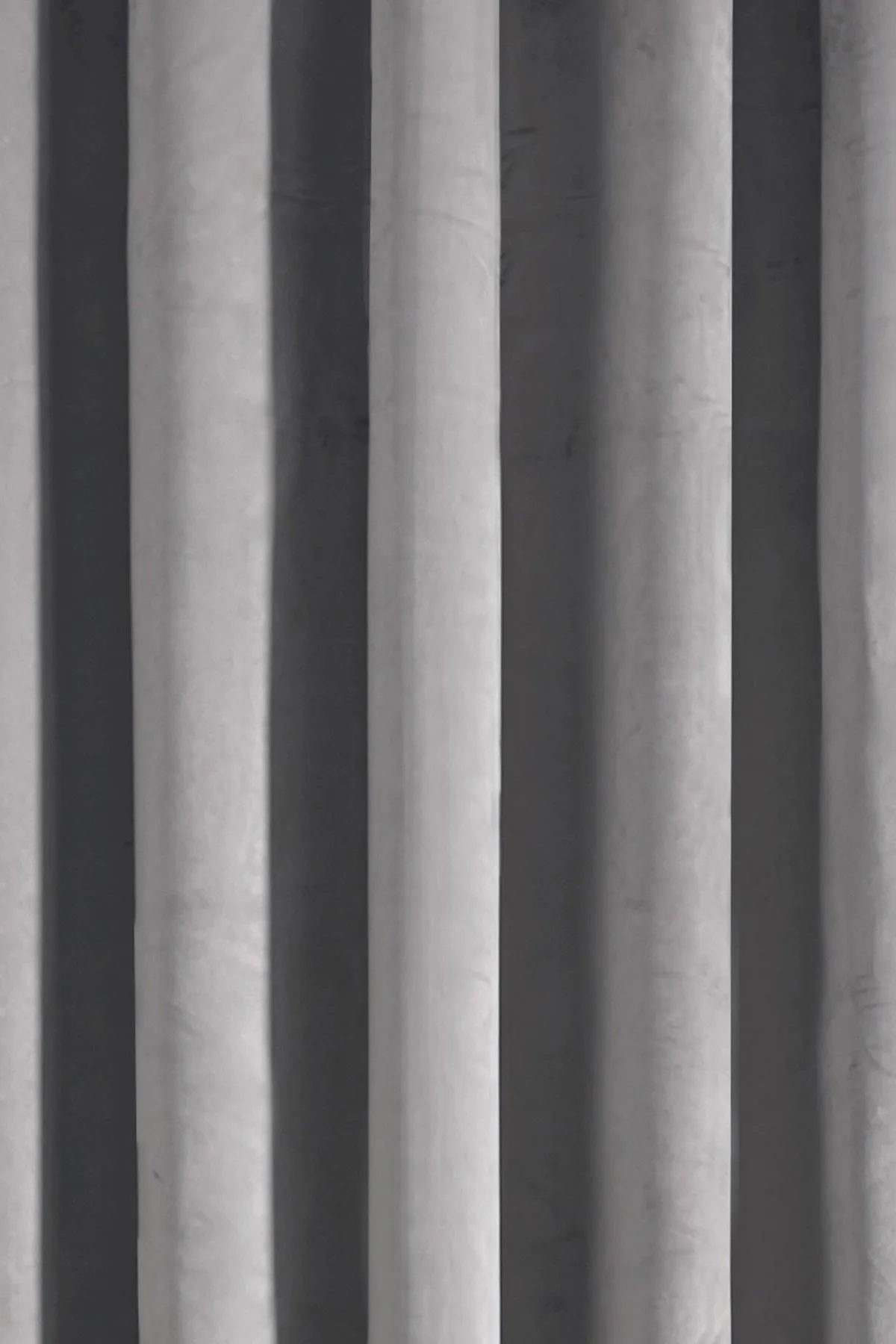 Laurence Llewelyn-Bowen 'Montrose' Velvet Blackout Eyelet Single Panel Door Curtain in Silver 3