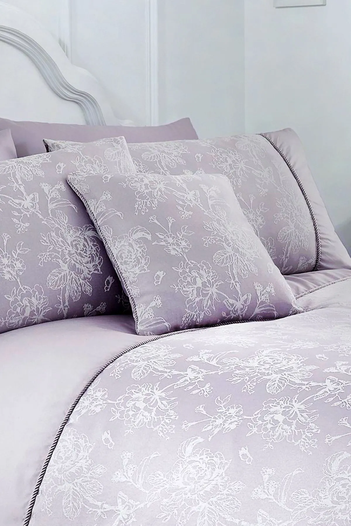 Dreams & Drapes 'Jasmine' Floral Jacquard Filled Cushion in Lavender 1