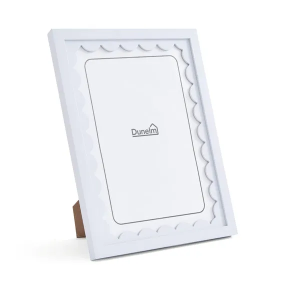 Remi Scalloped Photo Frame 3