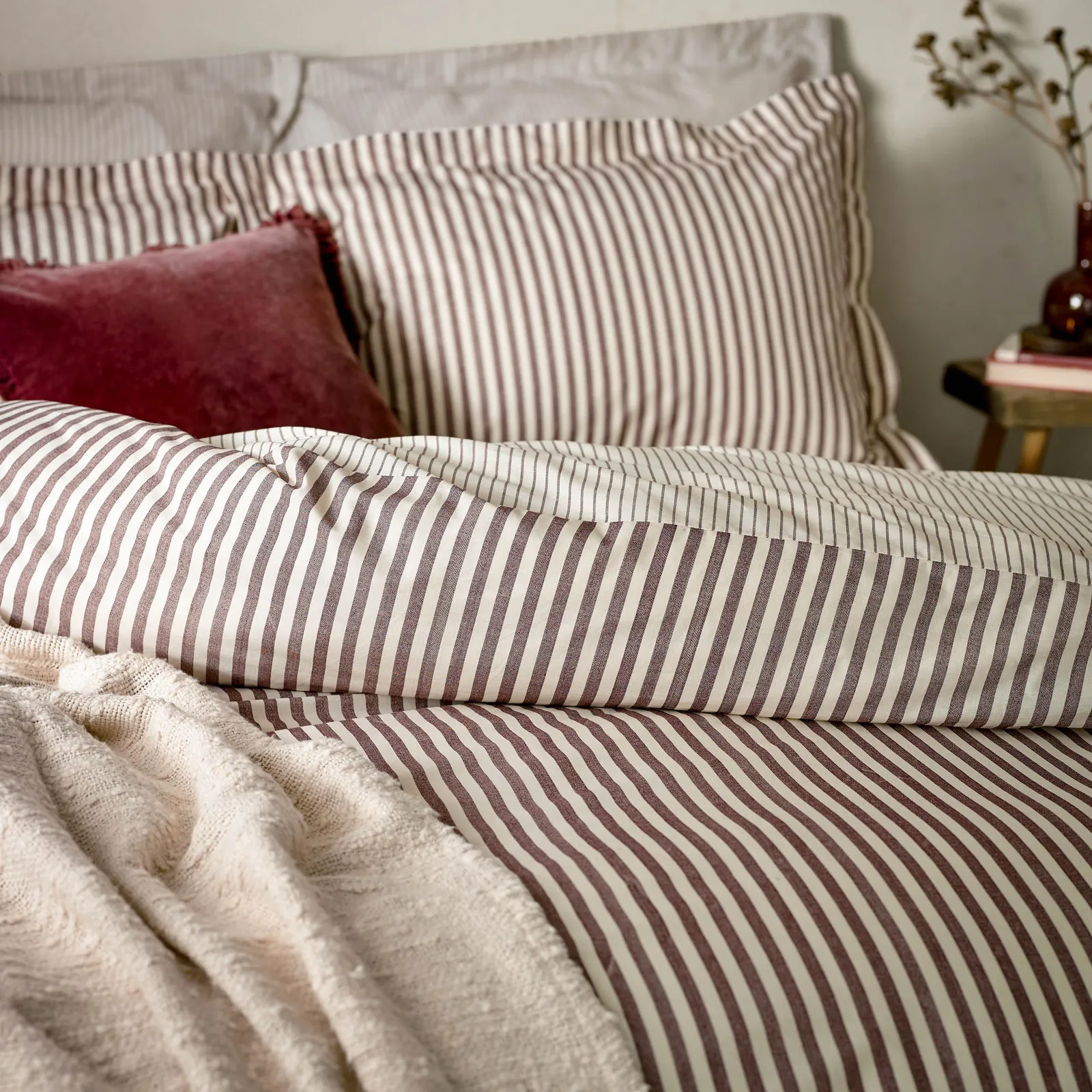 Yard Hebden Striped 100% Cotton Duvet Cover Set in Dark Red 2