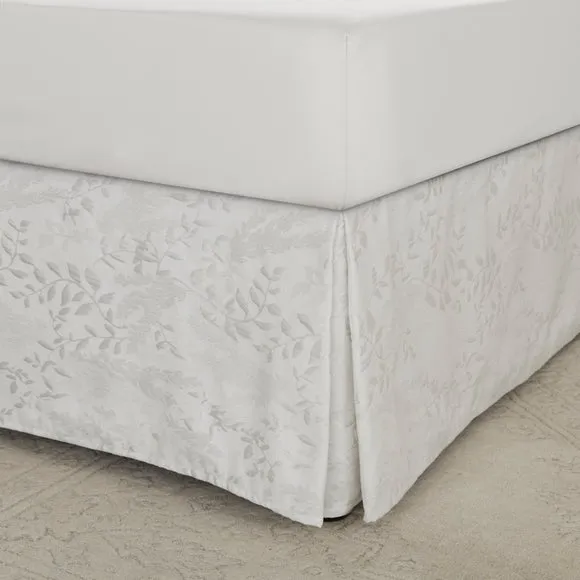 Dorma Luxe Wisteria Polycotton Valance 1