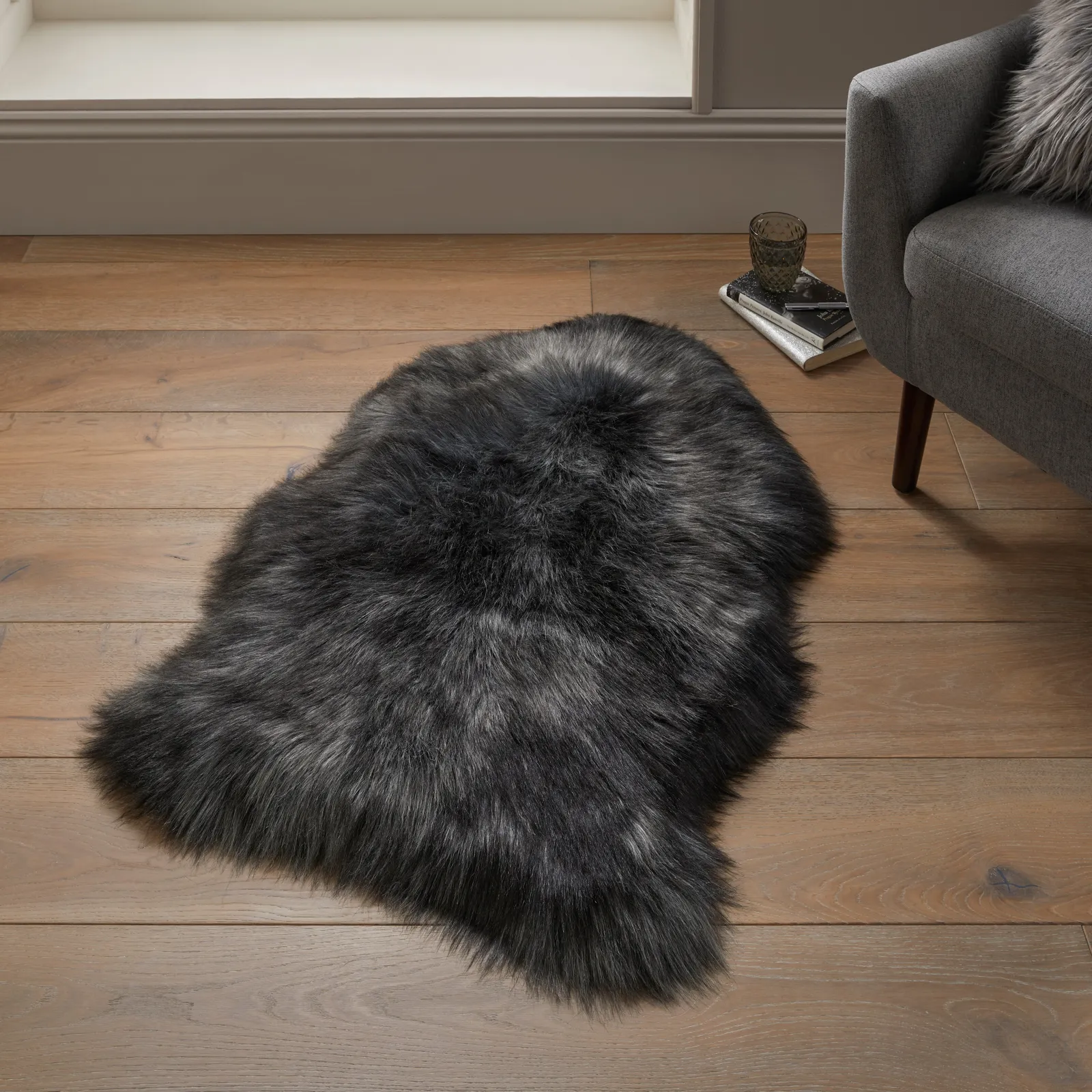 Siberia Single Pelt Faux Sheepskin Rug Siberia Charcoal