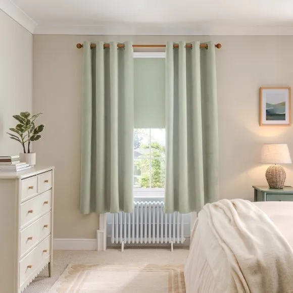 Luna Simply Fit Blackout Roller Blind 4