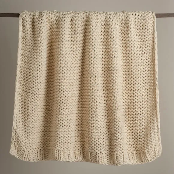 Chunky Knit Throw Blanket 3