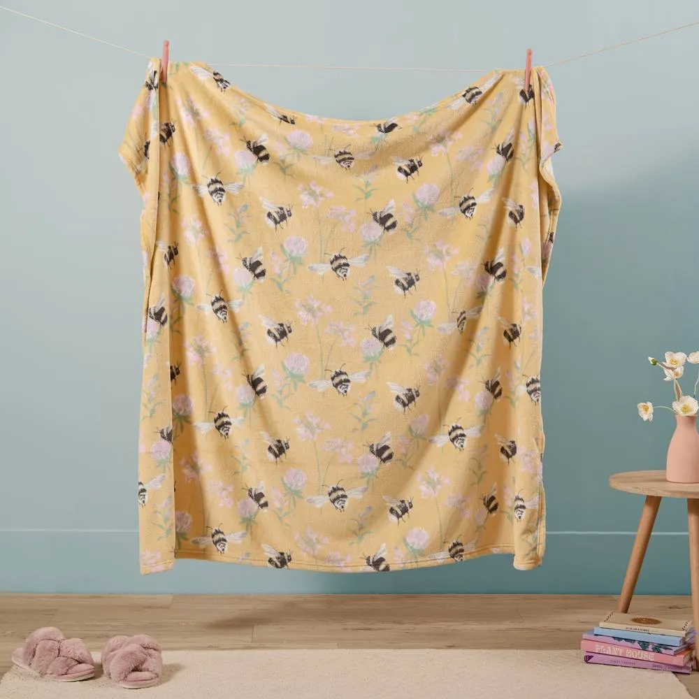 Furn Country Bee Printed Soft Fleece Throw in Yellow