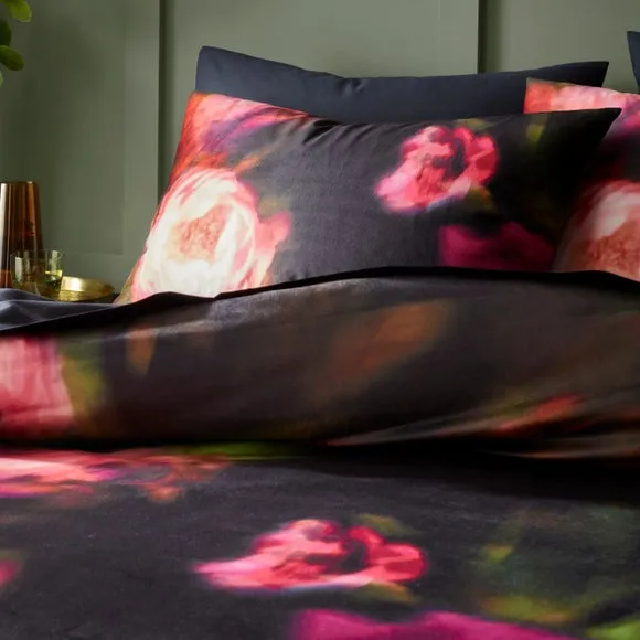 Blurred Floral Velour Duvet Cover & Pillowcase Set 2