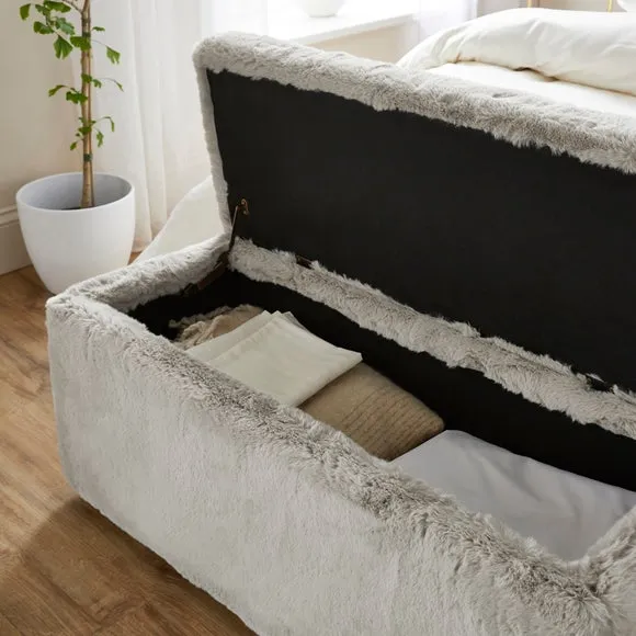 Elysia End of Bed Ottoman, Faux Fur 3