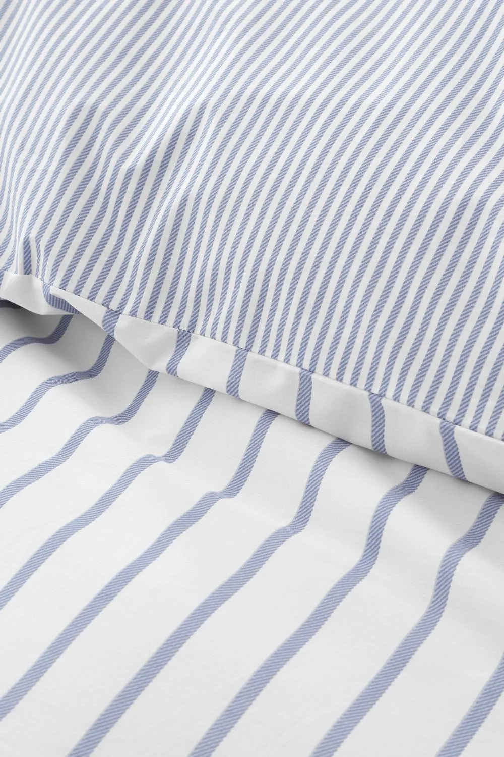 Bianca 'Hampton Stripe' 200 Thread Count Cotton Reversible Duvet Cover Set in Blue 4