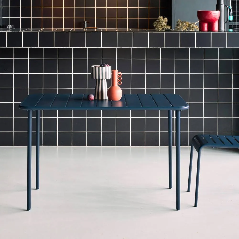 sweeek Metal garden table for 4 people in Dark Blue 5