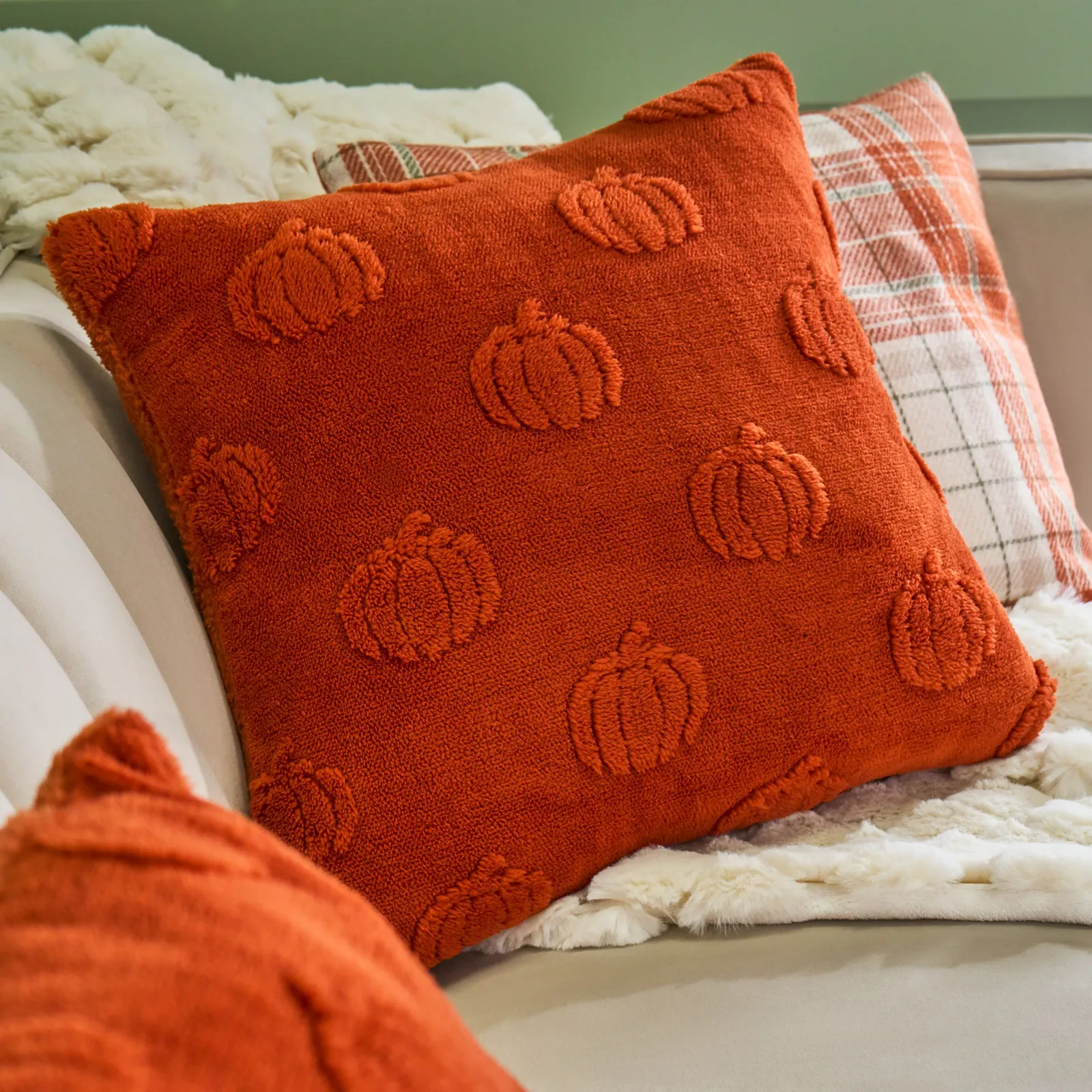 OHS 2 x Tufted Pumpkin Soft Cushion Covers with Invisible Zipper in Burnt Orange