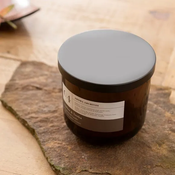Amber and Tonka Candle 4