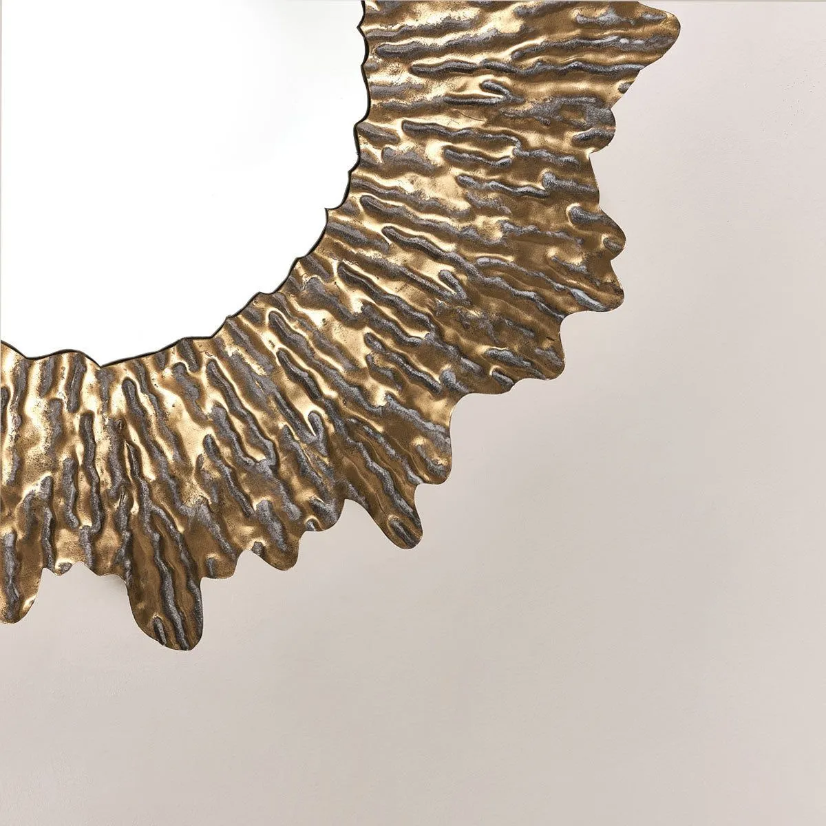 Melody Maison Large Antique Gold Round Sunburst Mirror - 74cm X 74cm in Metallic Gold 6